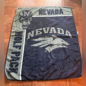 University Of Nevada Reno Wolfpack UNR Large Sherpa Blanket Logo 49” X 59”